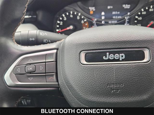 Photo of 2022 Bright White Clearcoat Jeep Compass