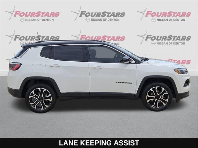 Photo of 2022 Bright White Clearcoat Jeep Compass