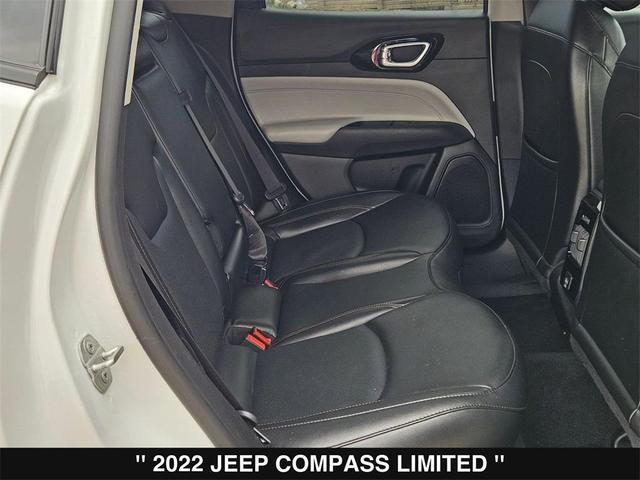 Photo of 2022 Bright White Clearcoat Jeep Compass