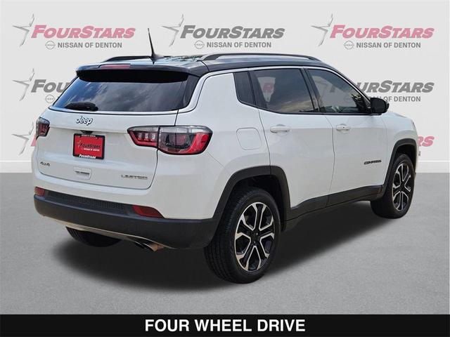 Photo of 2022 Bright White Clearcoat Jeep Compass