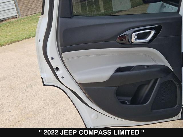Photo of 2022 Bright White Clearcoat Jeep Compass