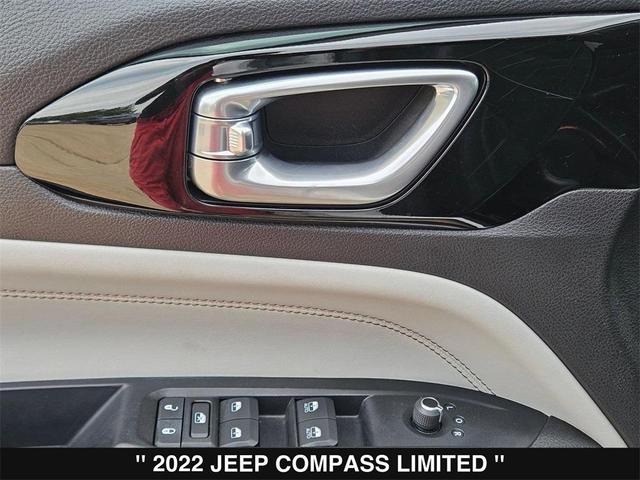 Photo of 2022 Bright White Clearcoat Jeep Compass