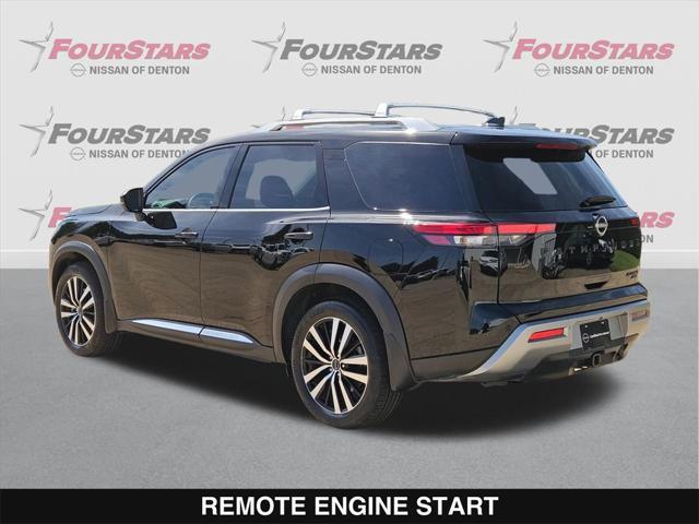Photo of 2024 Super Black Nissan Pathfinder