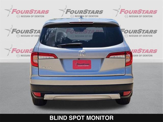 Photo of 2021 Silver Honda Pilot