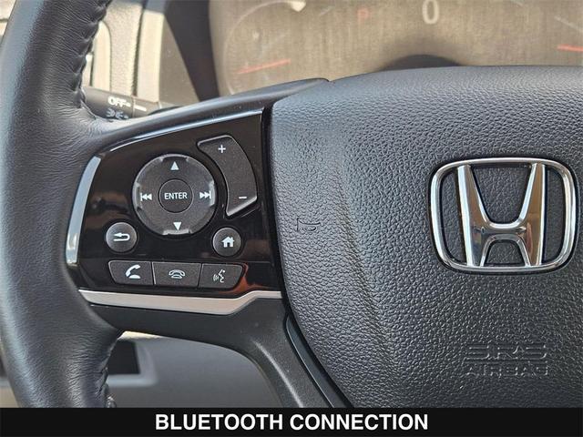 Photo of 2021 Silver Honda Pilot