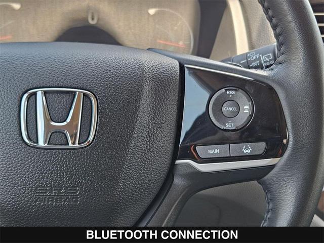 Photo of 2021 Silver Honda Pilot