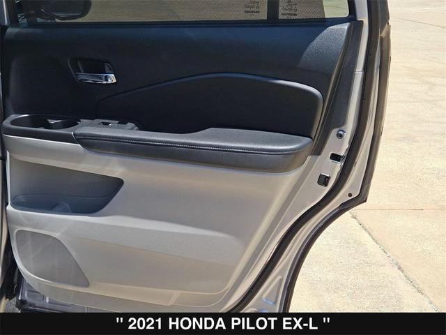Photo of 2021 Silver Honda Pilot