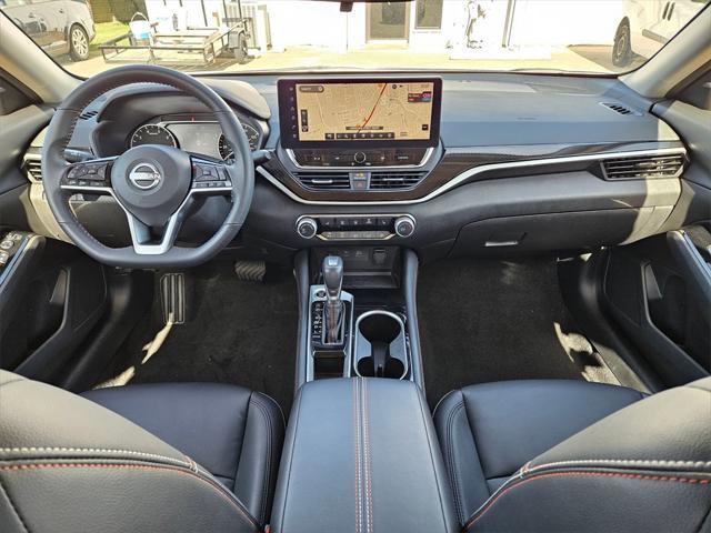 Photo of 2024 Gray Sky Pearl Nissan Altima