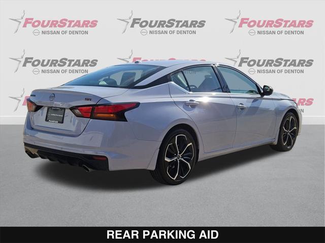 Photo of 2024 Gray Sky Pearl Nissan Altima