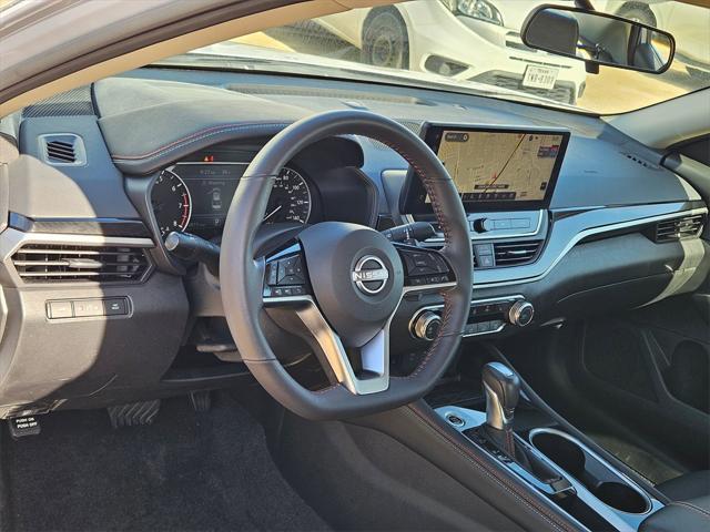 Photo of 2024 Gray Sky Pearl Nissan Altima