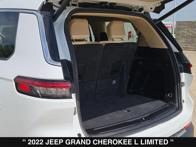 Photo of 2022 Bright White Clearcoat Jeep Grand Cherokee L