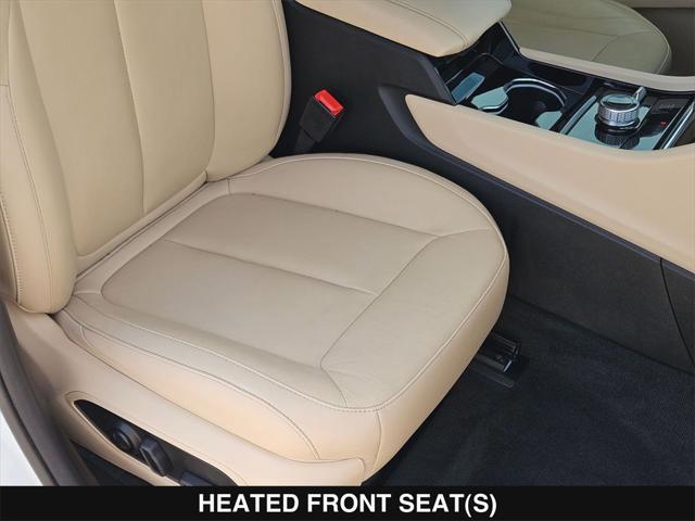 Photo of 2022 Bright White Clearcoat Jeep Grand Cherokee L