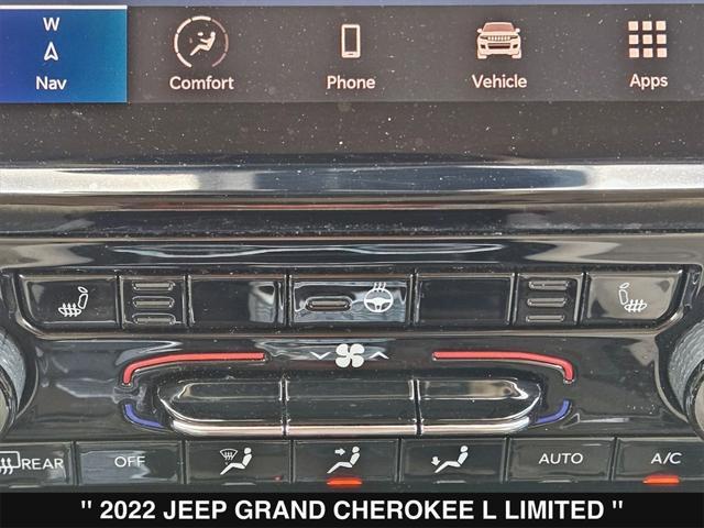 Photo of 2022 Bright White Clearcoat Jeep Grand Cherokee L