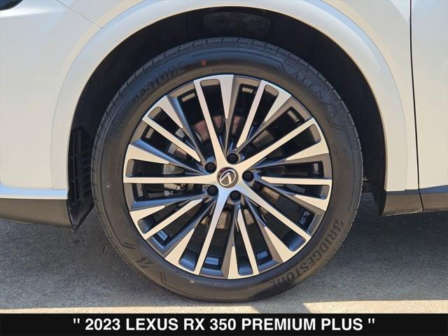 Photo of 2023 White Lexus RX 350