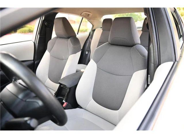 Photo of 2022 Silver Toyota Corolla