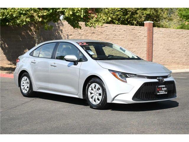 Photo of 2022 Silver Toyota Corolla