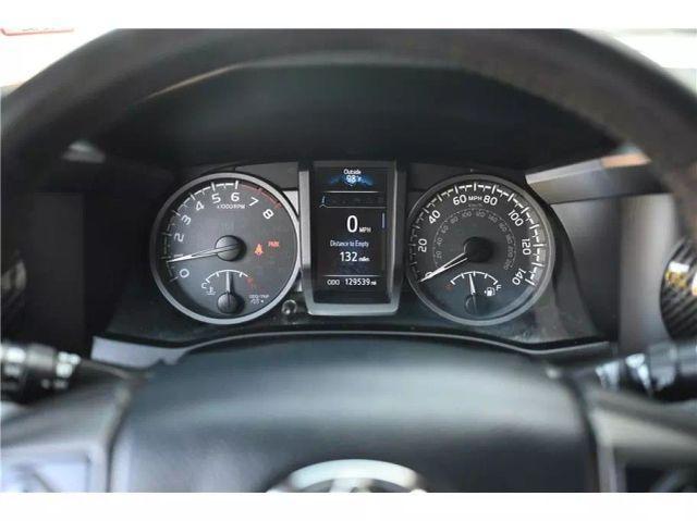 Photo of 2017 White Toyota Tacoma