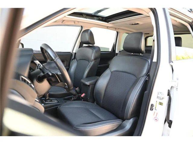 Photo of 2018 Crystal White Pearl Subaru Forester