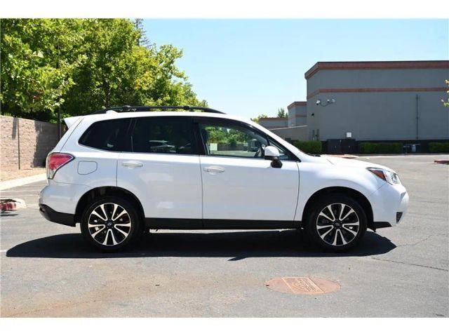 Photo of 2018 Crystal White Pearl Subaru Forester