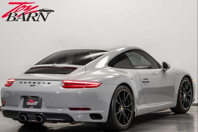 Photo of 2018 Jet Black Metallic Porsche 911