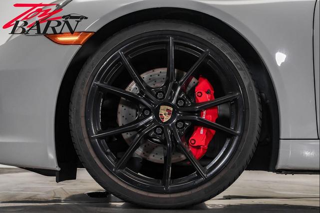 Photo of 2018 Jet Black Metallic Porsche 911