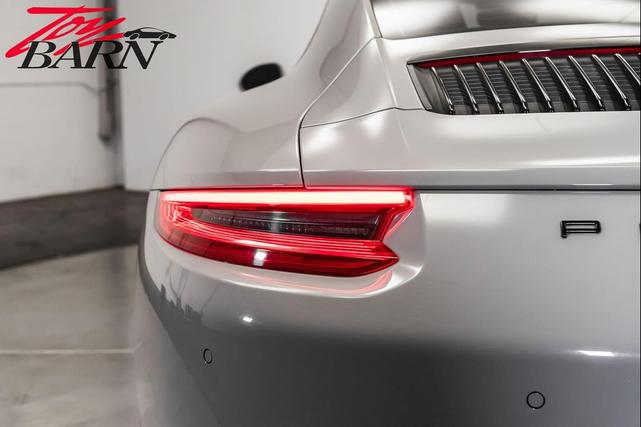 Photo of 2018 Jet Black Metallic Porsche 911