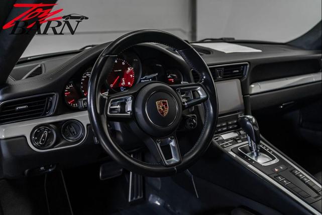 Photo of 2018 Jet Black Metallic Porsche 911