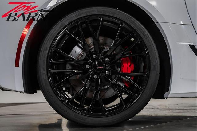 Photo of 2019 Arctic White Chevrolet Corvette