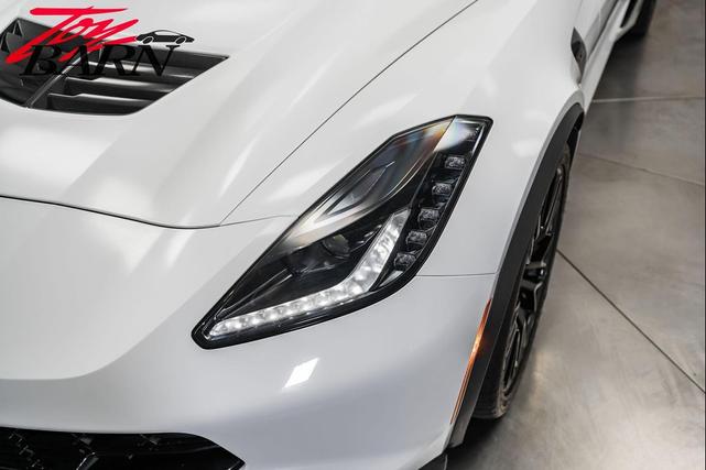 Photo of 2019 Arctic White Chevrolet Corvette