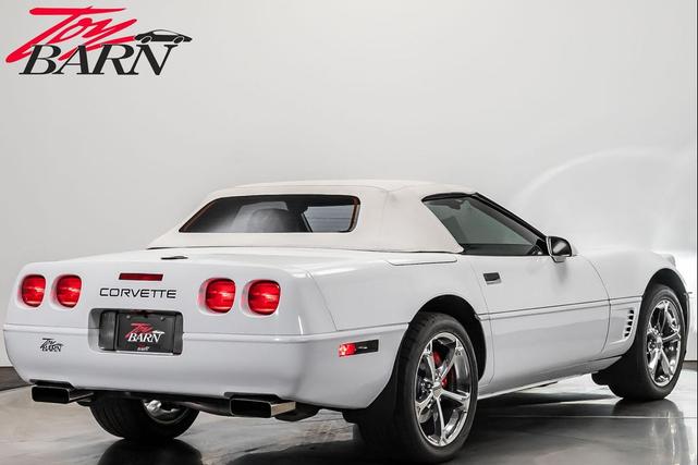Photo of 1995 White Chevrolet Corvette
