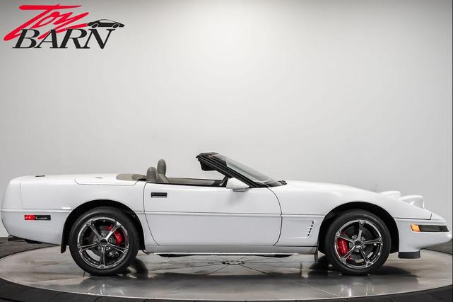 Photo of 1995 White Chevrolet Corvette