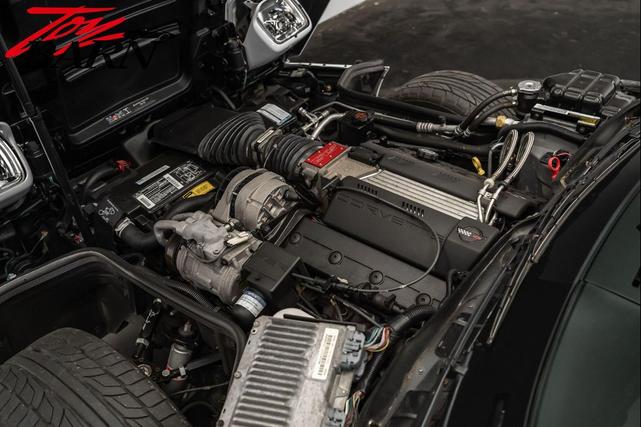 Photo of 1995 White Chevrolet Corvette