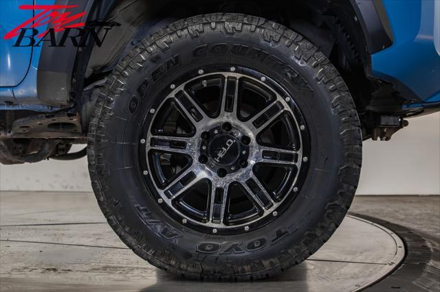 Photo of 2019 Cavalry Blue Toyota Tacoma
