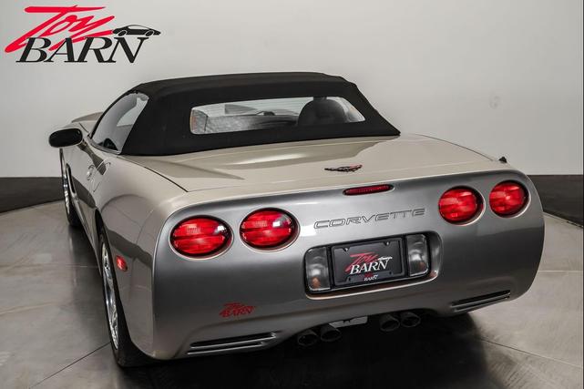 Photo of 2000 Light Pewter Metallic Chevrolet Corvette