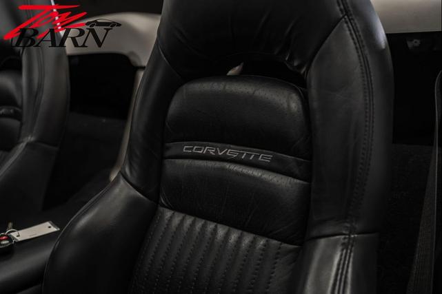 Photo of 2000 Light Pewter Metallic Chevrolet Corvette