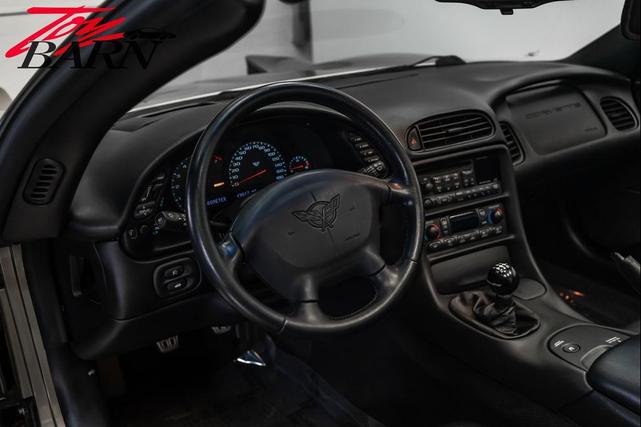 Photo of 2000 Light Pewter Metallic Chevrolet Corvette