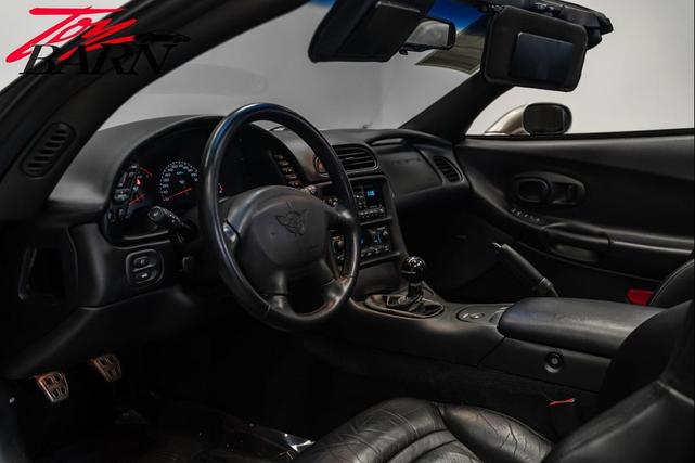 Photo of 2000 Light Pewter Metallic Chevrolet Corvette