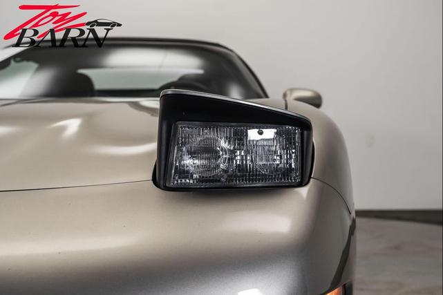 Photo of 2000 Light Pewter Metallic Chevrolet Corvette