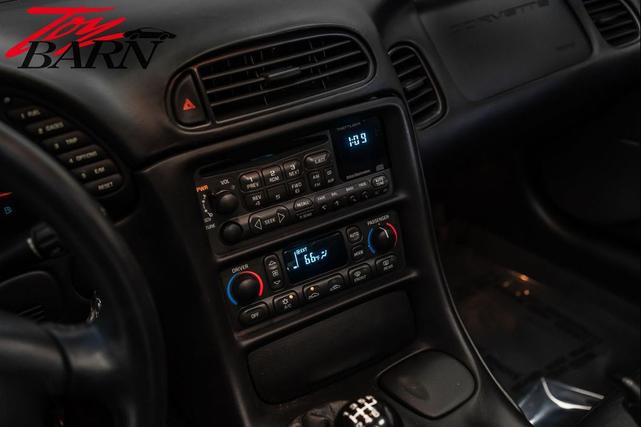 Photo of 2000 Light Pewter Metallic Chevrolet Corvette