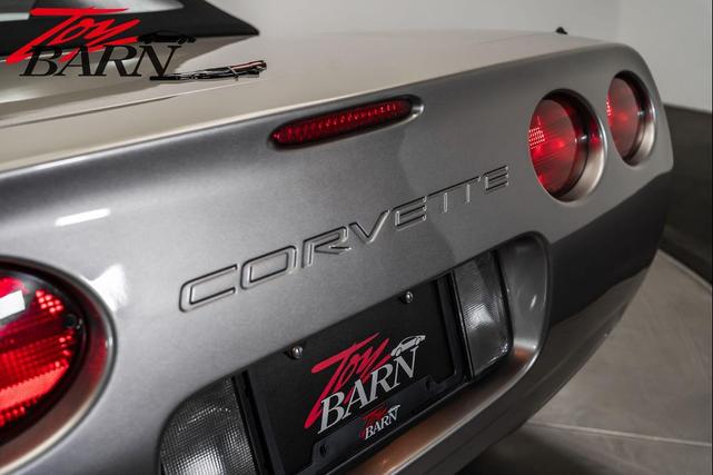 Photo of 2000 Light Pewter Metallic Chevrolet Corvette