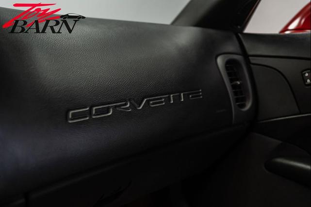 Photo of 2005 Victory Red Chevrolet Corvette
