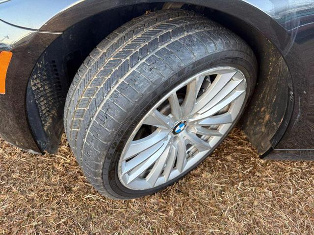 Photo of 2011 Black BMW 550