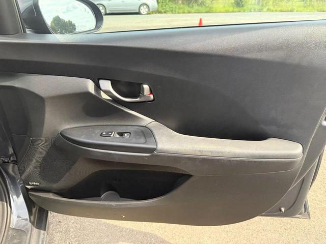 Photo of 2019 Dark gray Hyundai Veloster