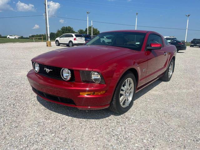 Photo of 2008 Red Ford Mustang
