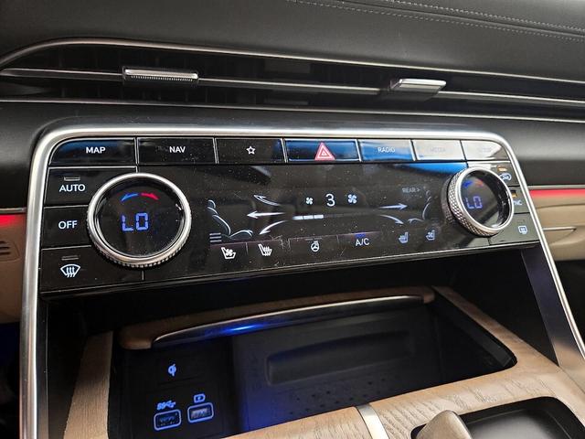 Photo of 2021 Silver Genesis GV80