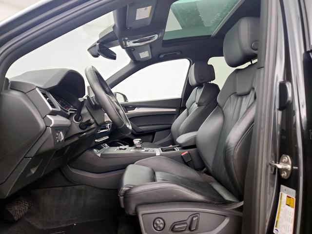 Photo of 2020 Gray Audi Q5