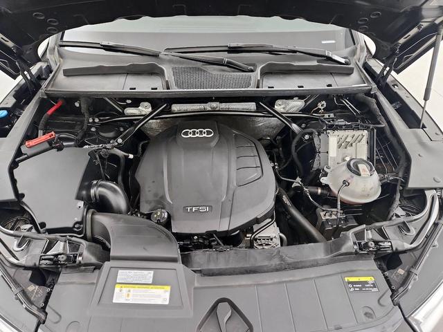 Photo of 2020 Gray Audi Q5