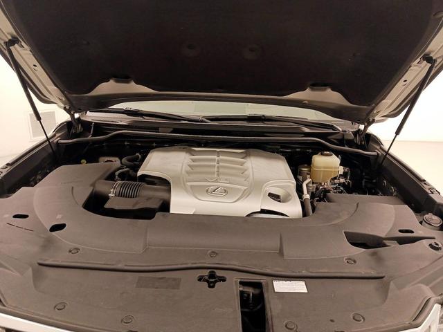 Photo of 2021 Gray Lexus LX 570