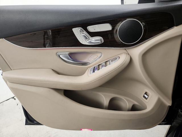 Photo of 2021 Blue Mercedes-Benz GLC 300