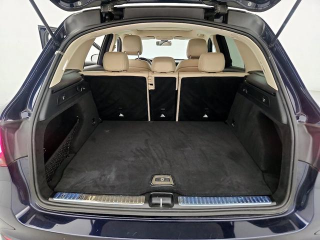 Photo of 2021 Blue Mercedes-Benz GLC 300